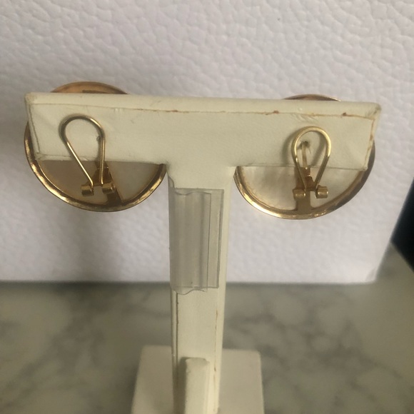 14k Gold Mabe’ Pearls earrings - Picture 2 of 5